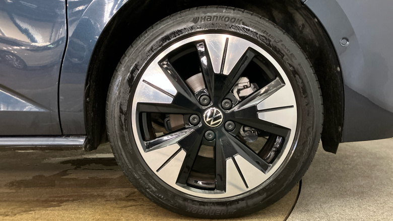 Volkswagen Multivan 2.0 TDI Style 5dr LWB DSG Diesel Estate